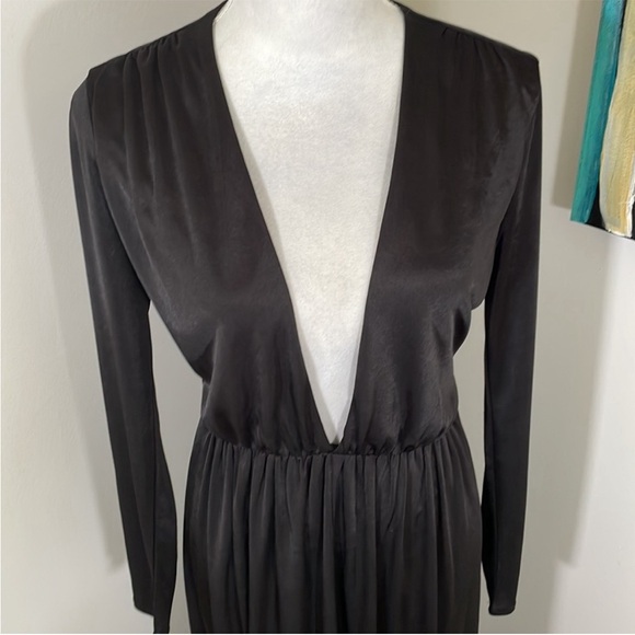 Express maxi dress, deep plunging neckline, very sexy M - Picture 2 of 3